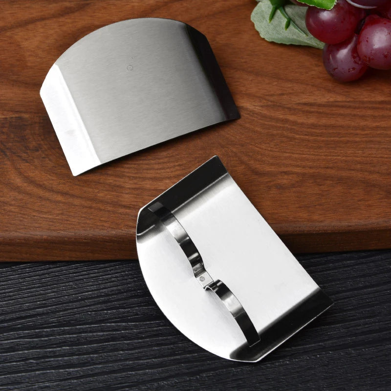 "Stainless Steel Finger Guard: Super Kitchen Protector"